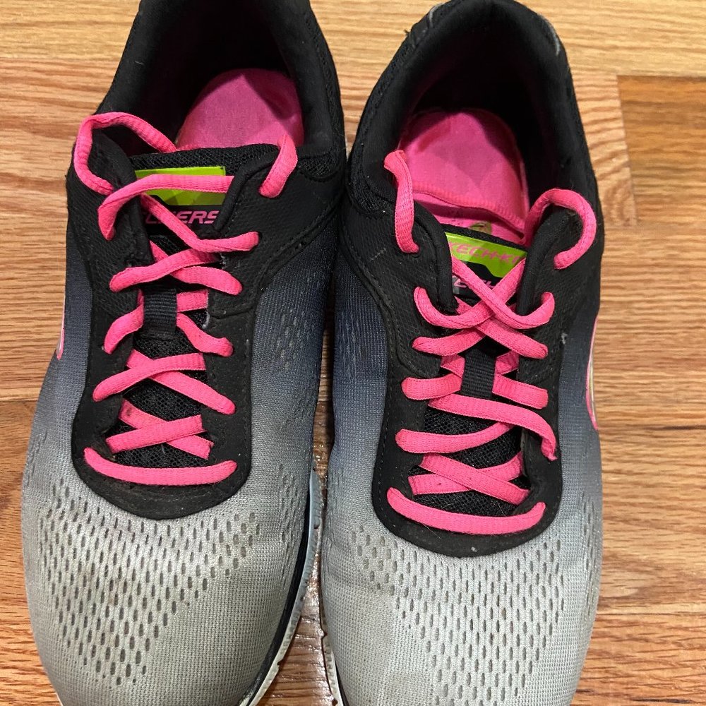 Skechers Womens Sneakers